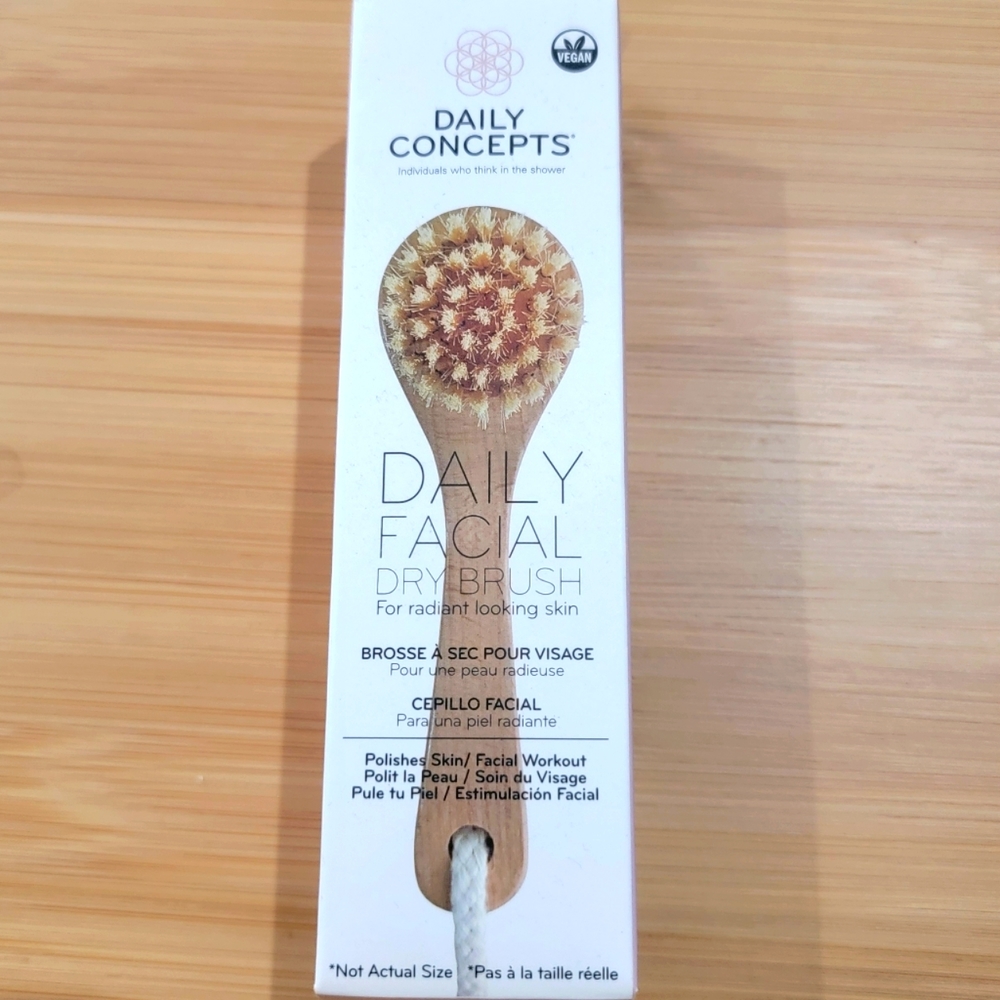 Daily Concepts Daily Facial Dry Brush NIB